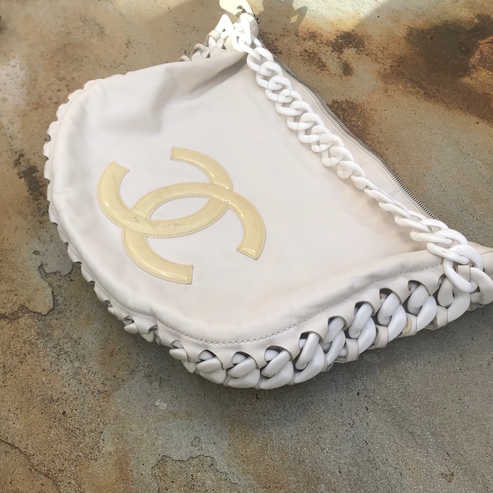 CHANEL BAG, MODERN CHAIN HOBO HANDBAG - AUTHENTIC! - Picture 3 of 15